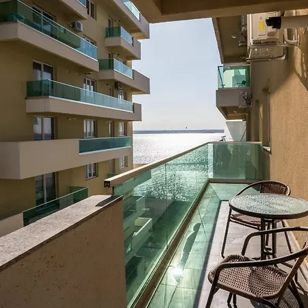 Mamaia Light Moon Apartment * Mamaja