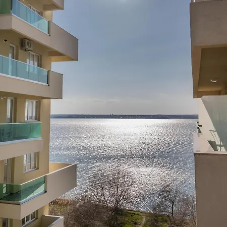 Apartmán Mamaia Light Moon Apartment Mamaia