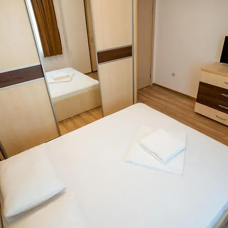 Mamaia Light Moon Apartment *